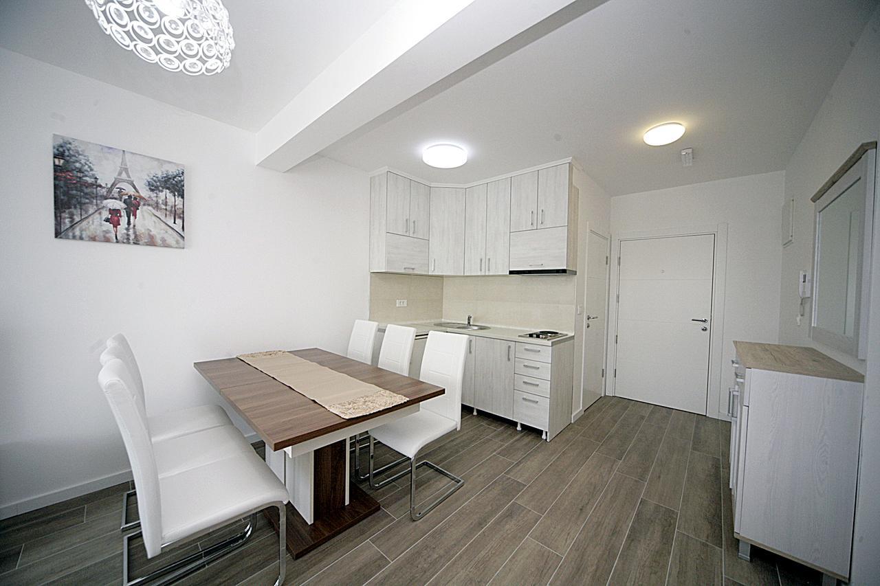 Sea Star Apartment Добра-Вода Экстерьер фото