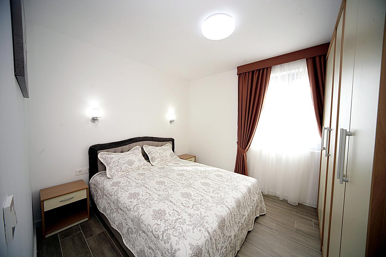 Sea Star Apartment Добра-Вода Экстерьер фото