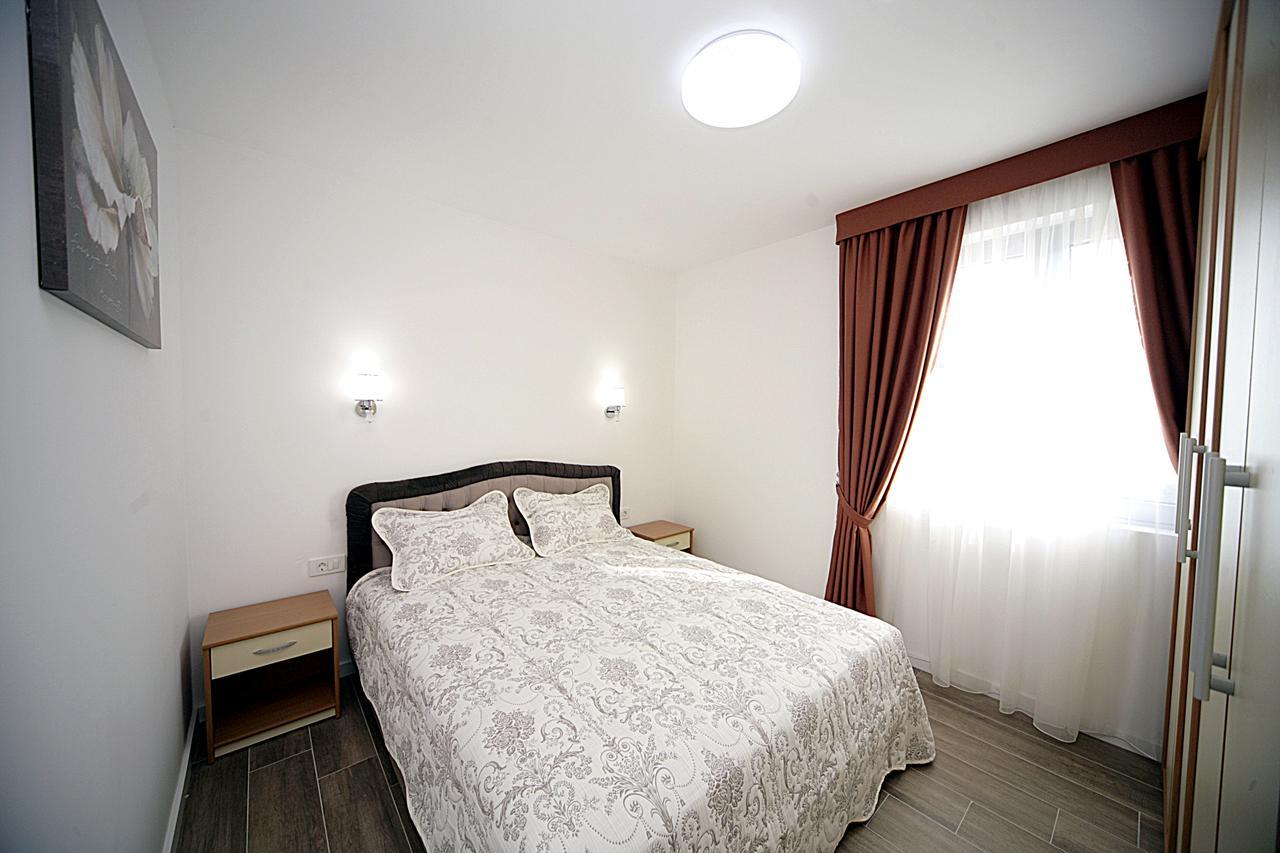 Sea Star Apartment Добра-Вода Экстерьер фото