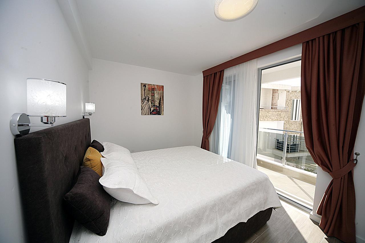 Sea Star Apartment Добра-Вода Экстерьер фото